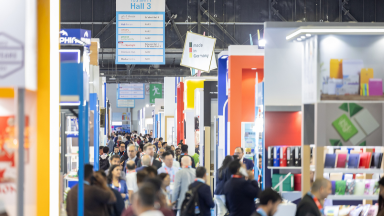 Paperworld Middle East - Crowds at the show